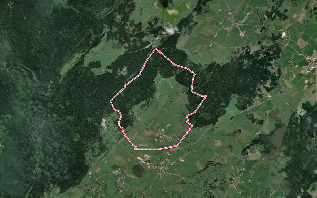 Vue satellite de Cuvier avec ses contours administratifs