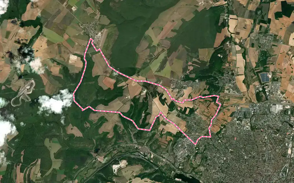 Vue satellite de Daix avec ses contours administratifs
