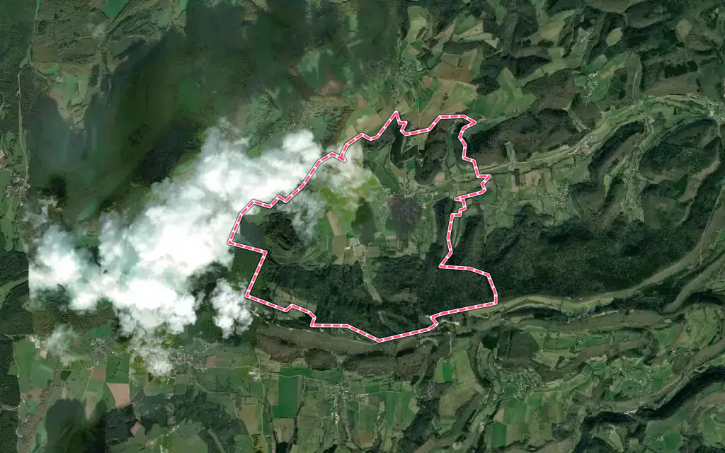 Vue satellite de Dambelin avec ses contours administratifs