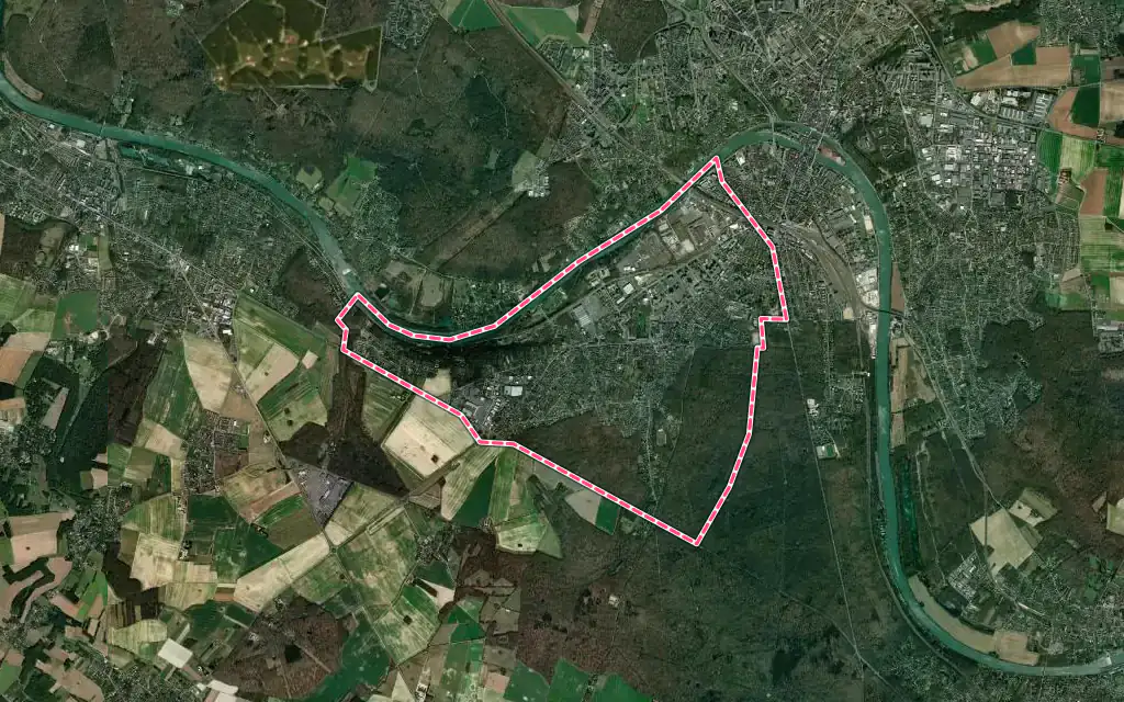 Vue satellite de Dammarie-les-Lys avec ses contours administratifs