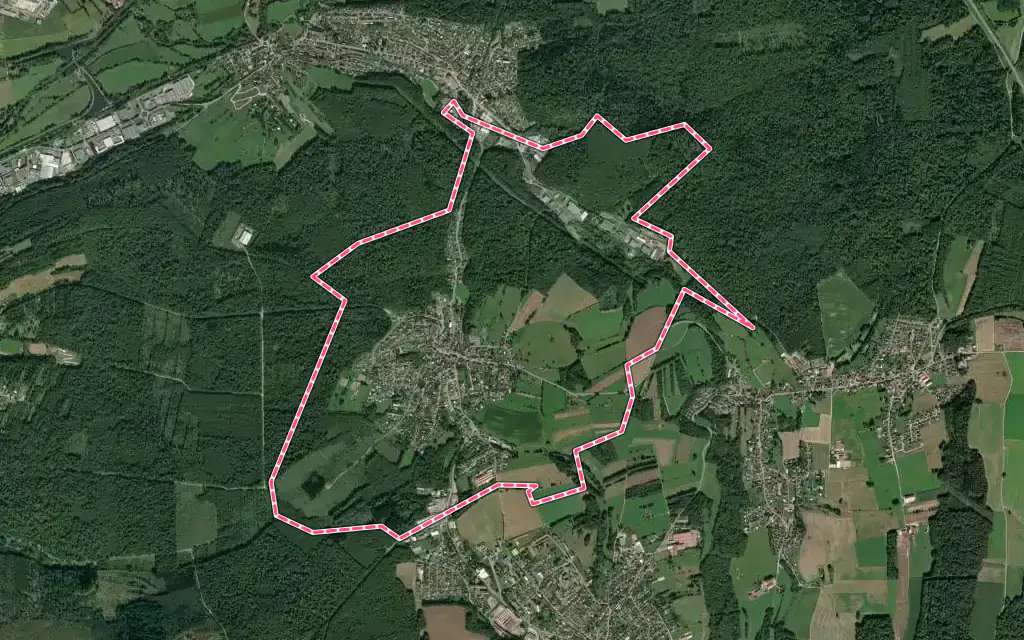 Vue satellite de Dampierre-les-Bois avec ses contours administratifs