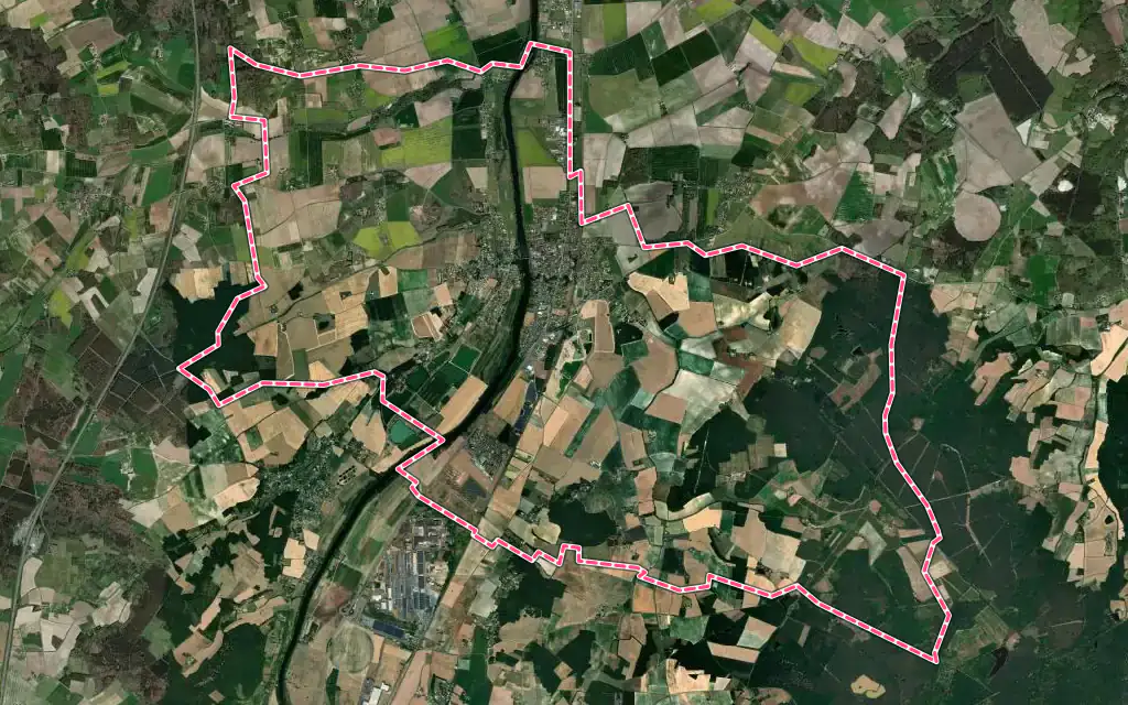 Vue satellite de Dangé-Saint-Romain avec ses contours administratifs