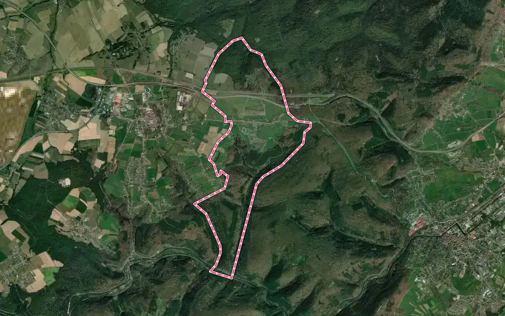 Vue satellite de Danne-et-Quatre-Vents avec ses contours administratifs