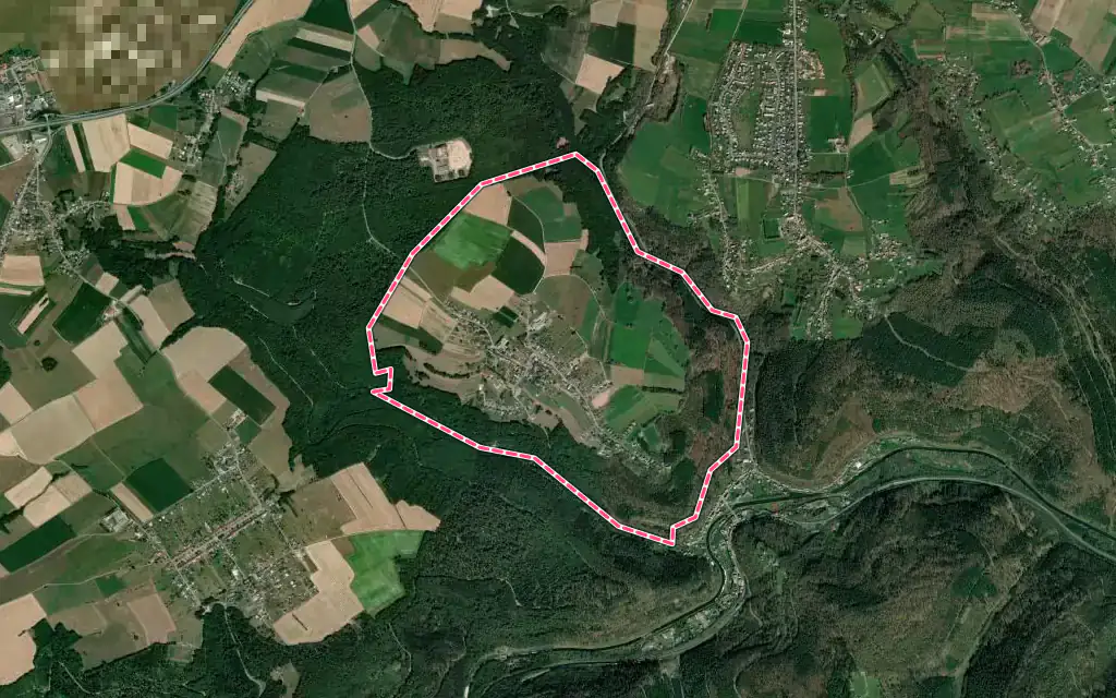 Vue satellite de Dannelbourg avec ses contours administratifs