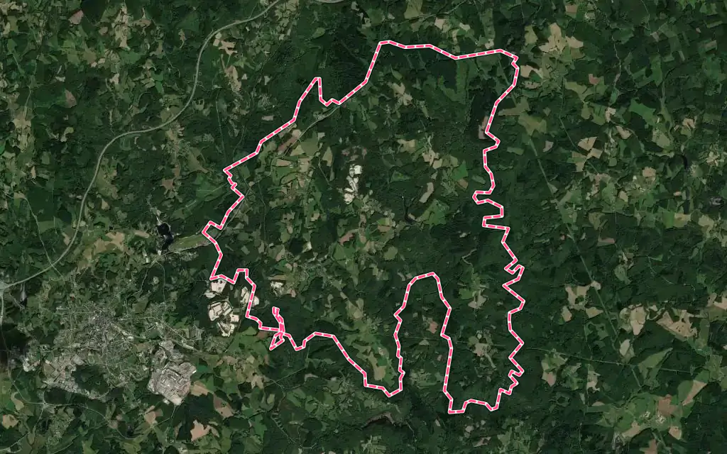 Vue satellite de Darnets avec ses contours administratifs