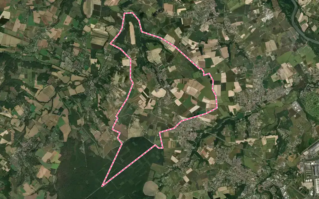 Vue satellite de Daux avec ses contours administratifs