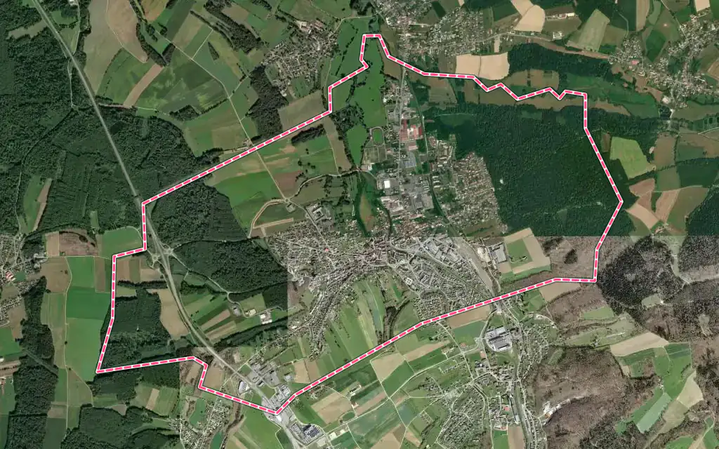 Vue satellite de Delle avec ses contours administratifs