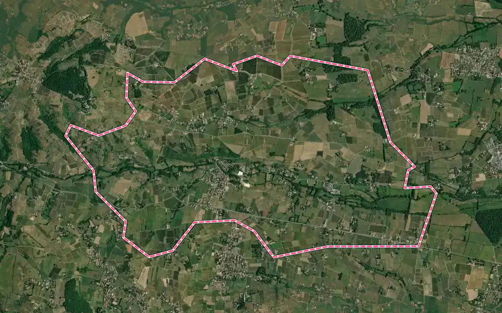 Vue satellite de Denicé avec ses contours administratifs