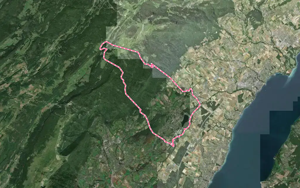 Vue satellite de Divonne-les-Bains avec ses contours administratifs