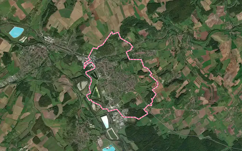 Vue satellite de Dombasle-sur-Meurthe avec ses contours administratifs