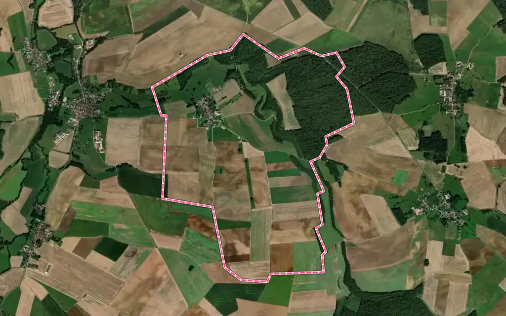 Vue satellite de Domblain avec ses contours administratifs