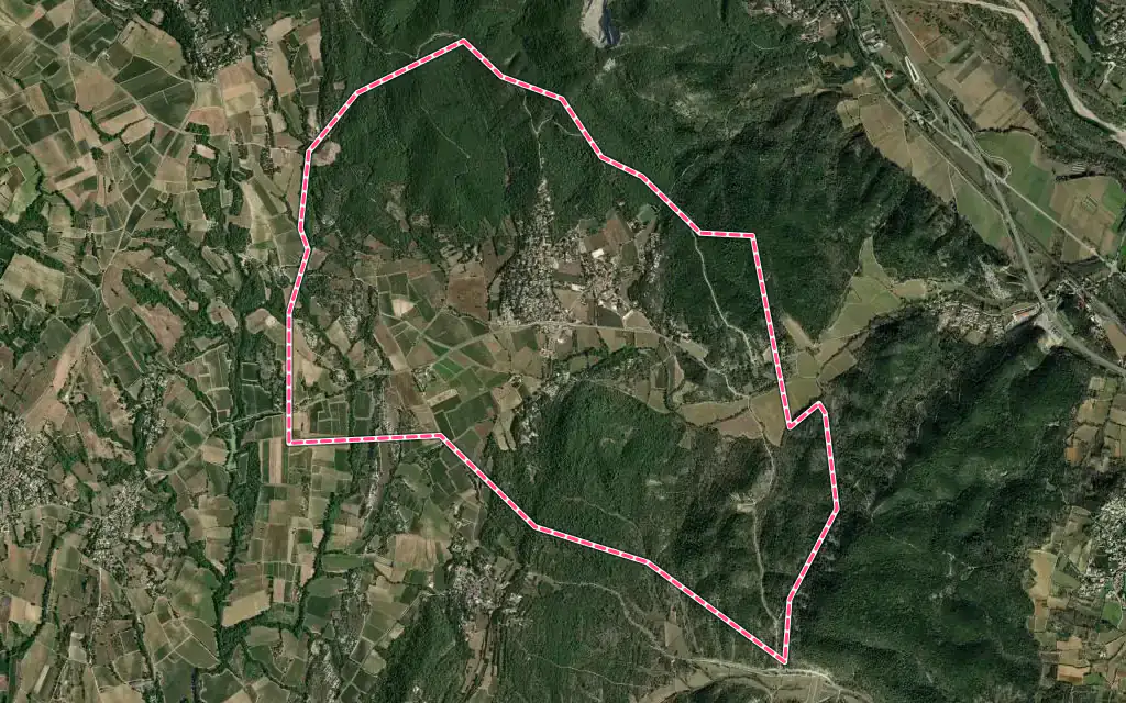 Vue satellite de Domessargues avec ses contours administratifs