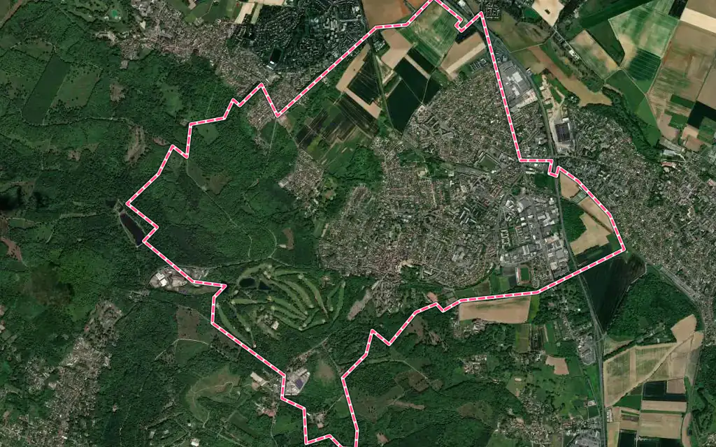 Vue satellite de Domont avec ses contours administratifs