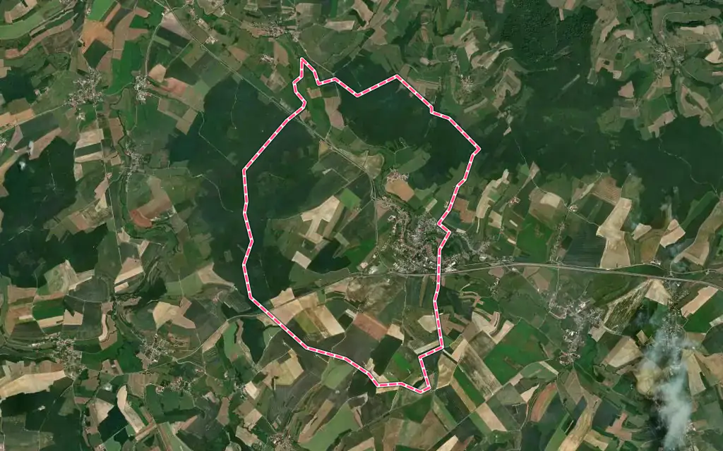 Vue satellite de Dompaire avec ses contours administratifs