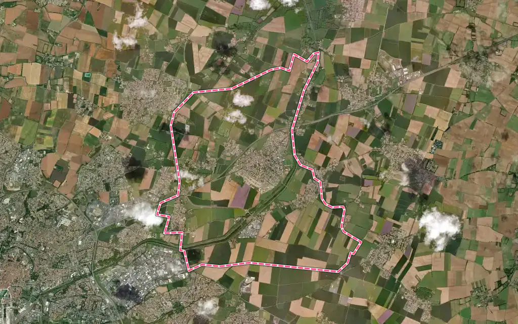 Vue satellite de Dompierre-sur-Mer avec ses contours administratifs