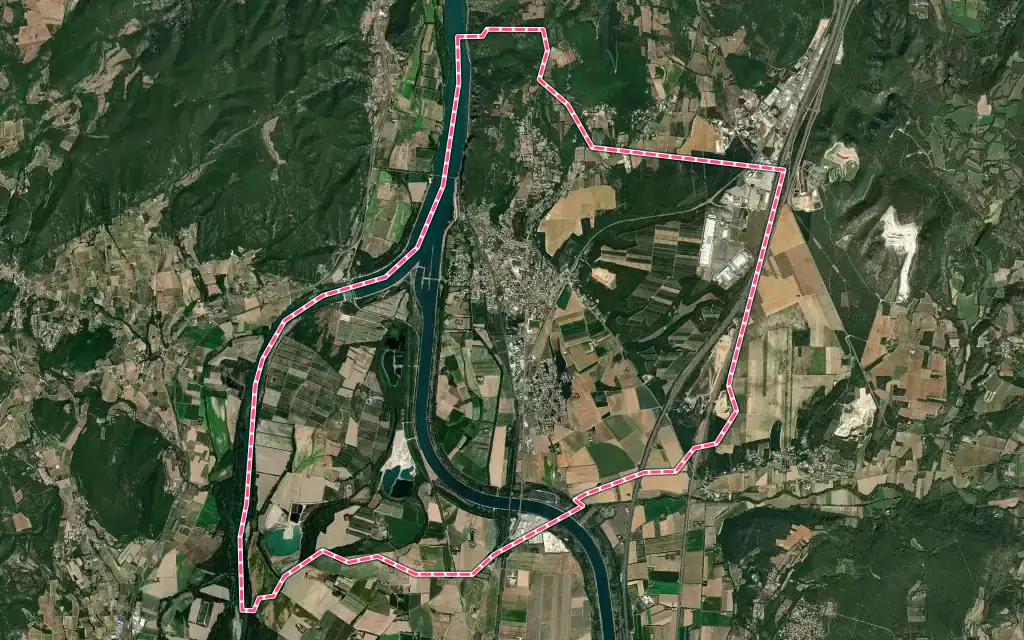 Vue satellite de Donzère avec ses contours administratifs