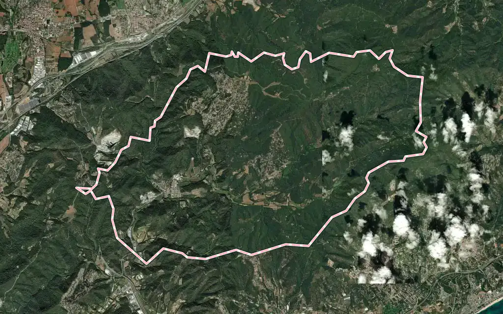 Vista satélite de Dosrius con su contorno administrativo
