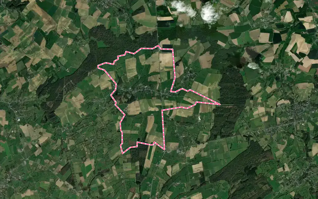 Vue satellite de Dourlers avec ses contours administratifs