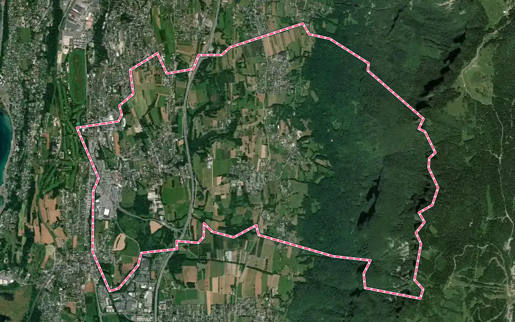 Vue satellite de Drumettaz-Clarafond avec ses contours administratifs