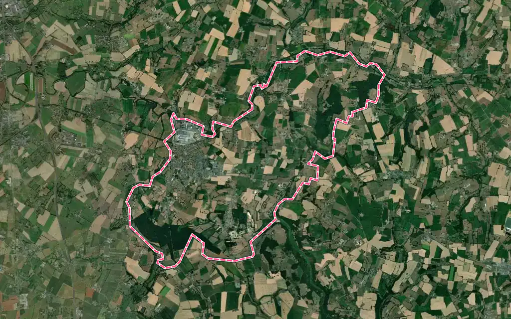 Vue satellite de Ducey-Les Chéris avec ses contours administratifs