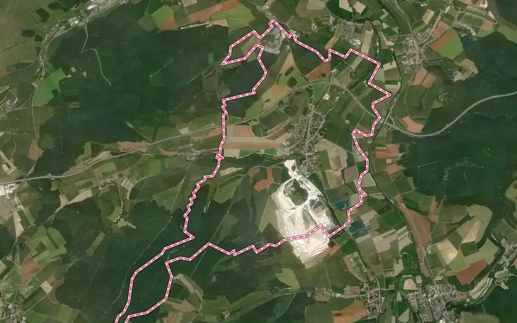 Vue satellite de Dugny-sur-Meuse avec ses contours administratifs