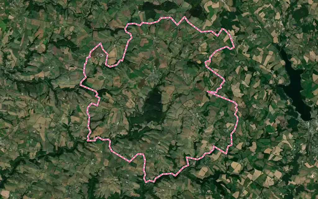 Vue satellite de Durenque avec ses contours administratifs