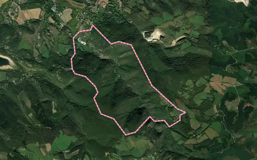Vue satellite de Durfort avec ses contours administratifs