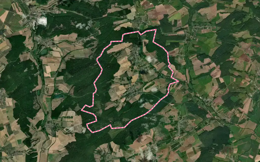 Vue satellite de Ébersviller avec ses contours administratifs