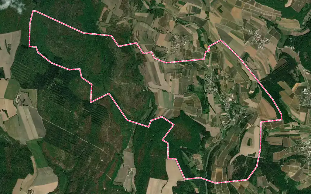 Vue satellite de Échevronne avec ses contours administratifs