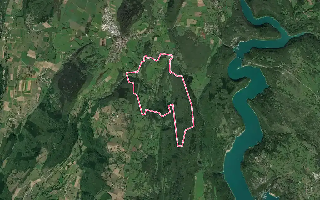 Vue satellite de Écrille avec ses contours administratifs