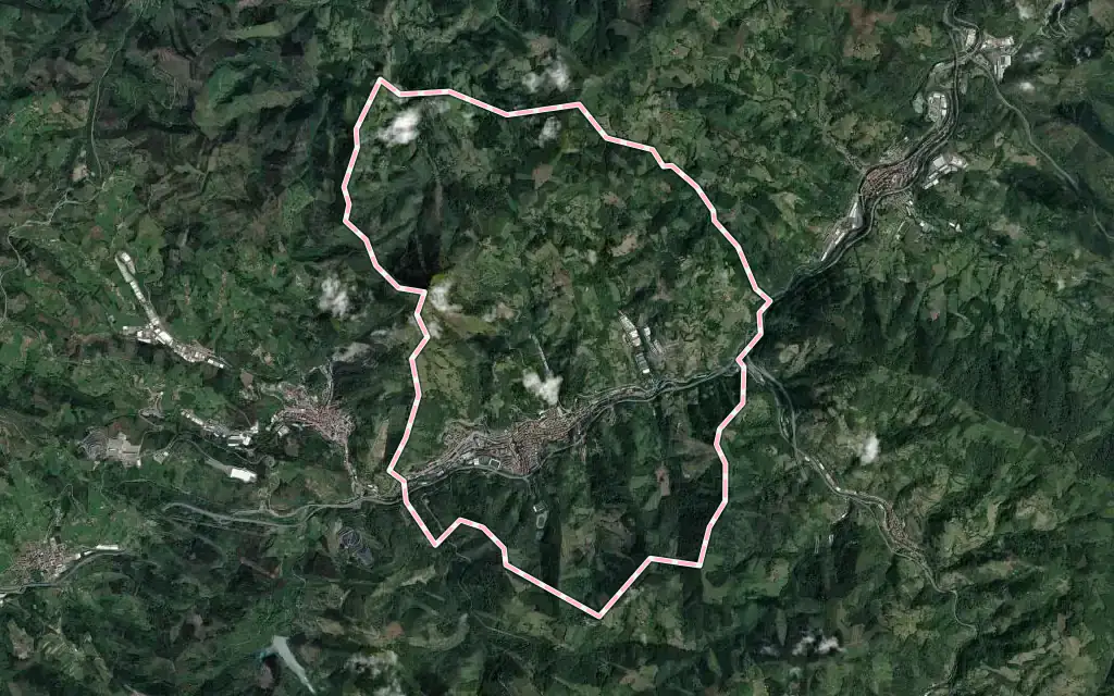 Vista satélite de Eibar con su contorno administrativo