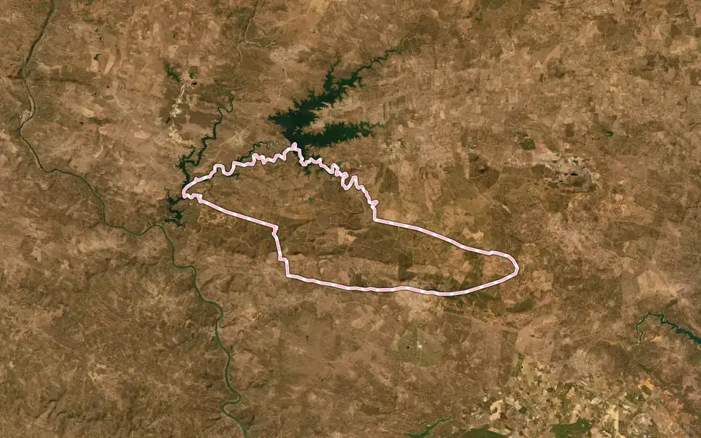 Vista satélite de El Almendro con su contorno administrativo