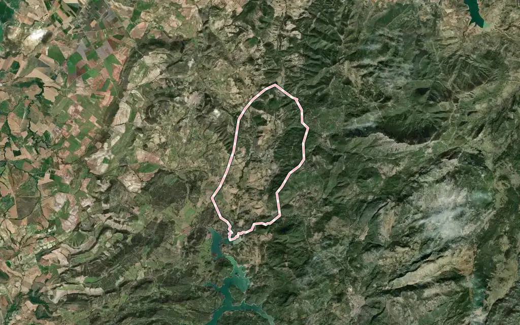 Vista satélite de El Bosque con su contorno administrativo