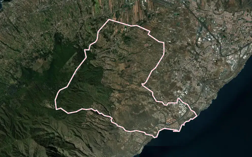 Vista satélite de El Rosario con su contorno administrativo