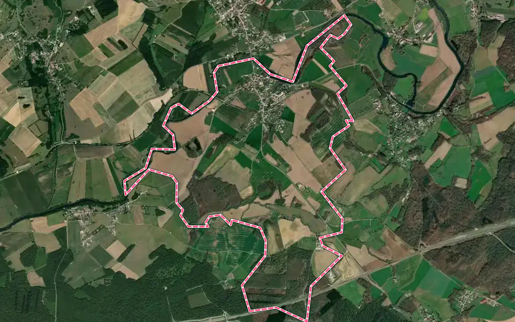 Vue satellite de Émagny avec ses contours administratifs