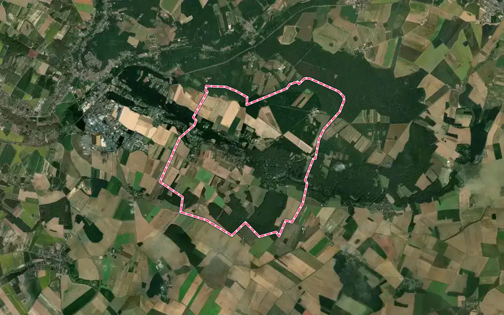 Vue satellite de Émancé avec ses contours administratifs