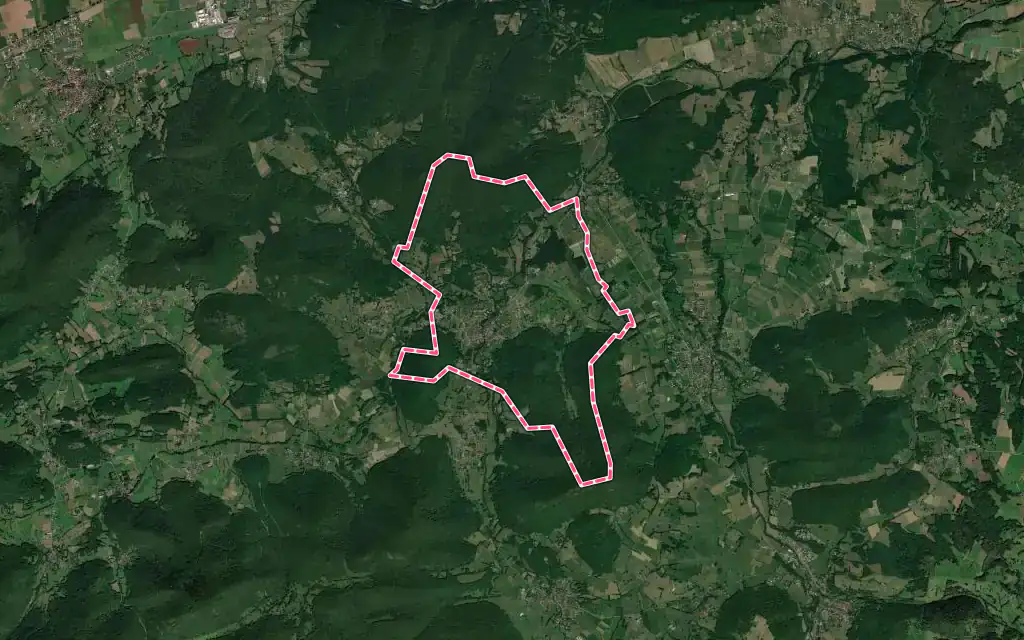 Vue satellite de Encausse-les-Thermes avec ses contours administratifs