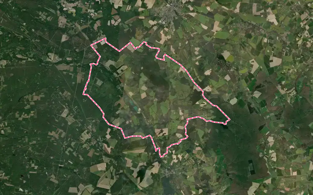 Vue satellite de Ennordres avec ses contours administratifs