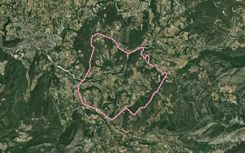 Vue satellite de Entrechaux avec ses contours administratifs