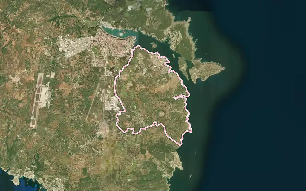 Vista satélite de es Castell con su contorno administrativo