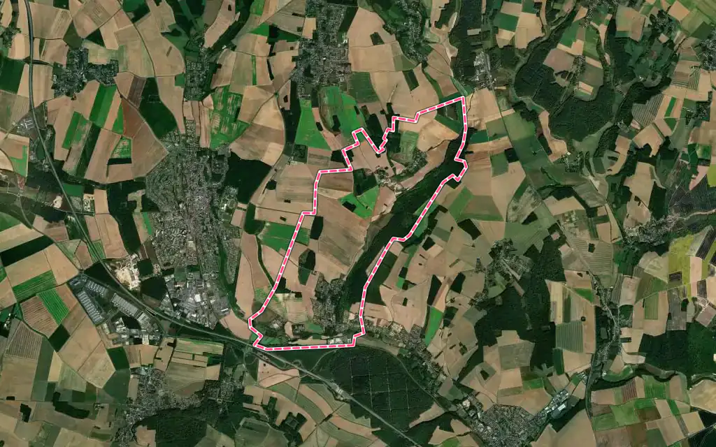 Vue satellite de Esches avec ses contours administratifs