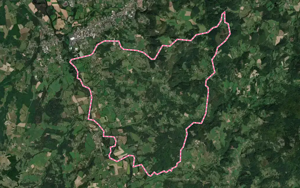 Vue satellite de Escoutoux avec ses contours administratifs
