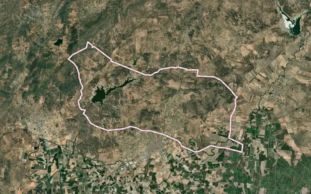 Vista satélite de Escurial con su contorno administrativo