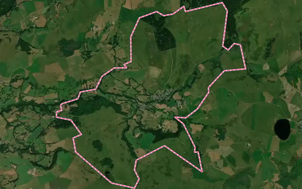 Vue satellite de Espinchal avec ses contours administratifs