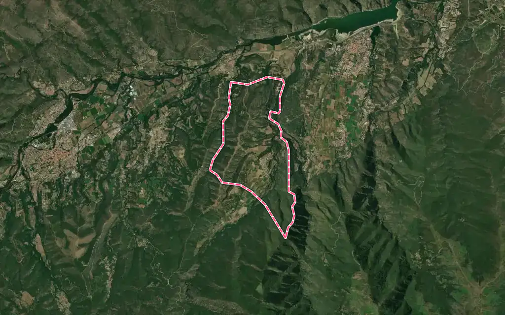Vue satellite de Espira-de-Conflent avec ses contours administratifs
