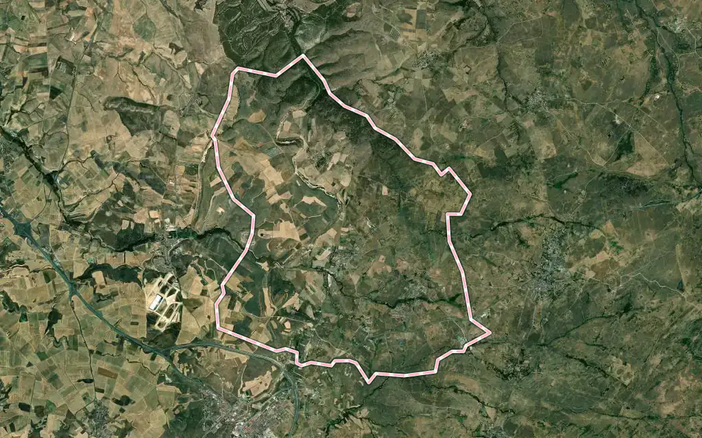 Vista satélite de Espirdo con su contorno administrativo