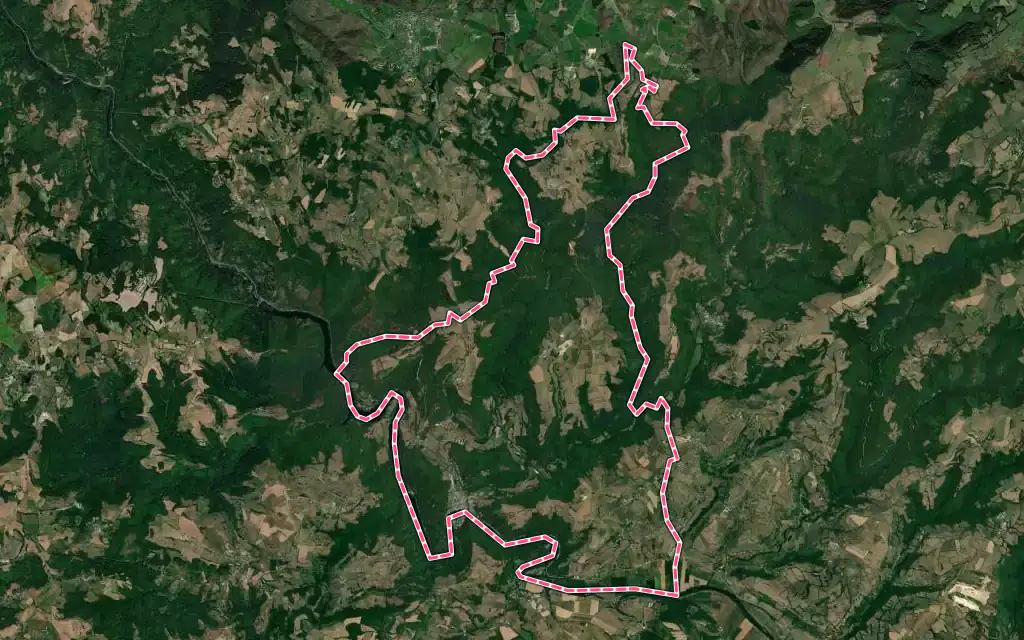 Vue satellite de Estaing avec ses contours administratifs