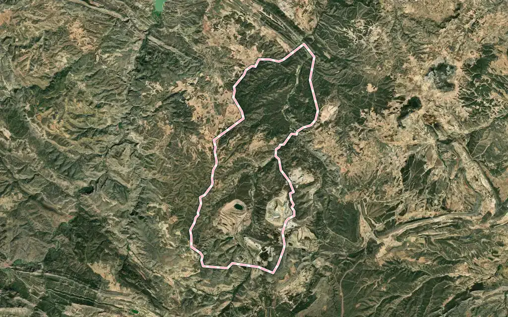 Vista satélite de Estercuel con su contorno administrativo