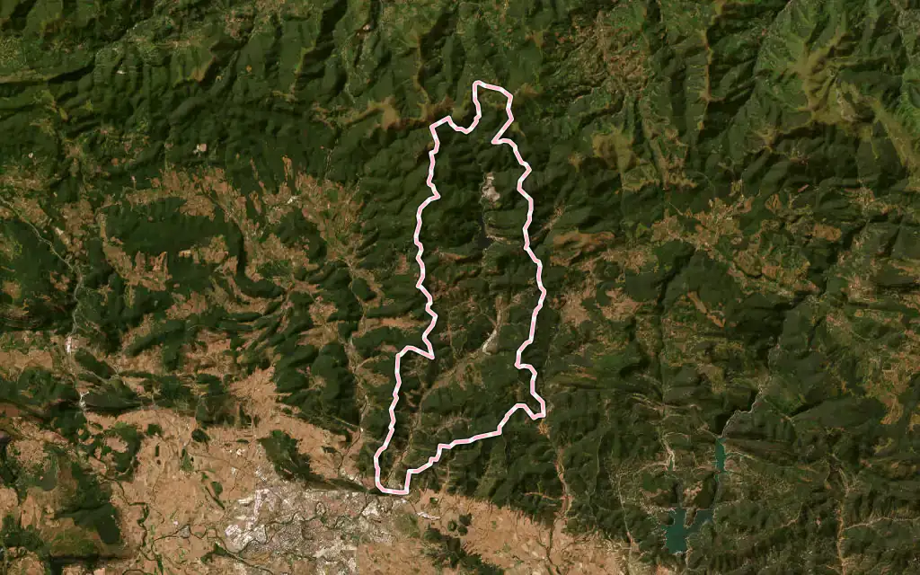 Vista satélite de Esteribar con su contorno administrativo