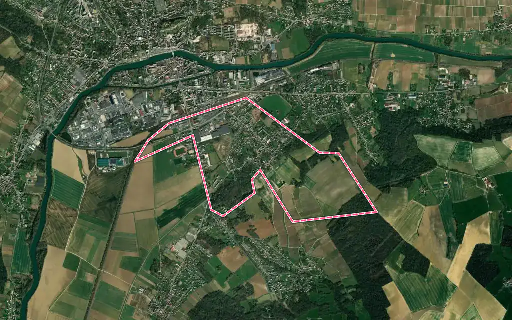 Vue satellite de Étampes-sur-Marne avec ses contours administratifs